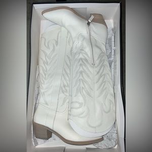 Dolce Vita solei boots